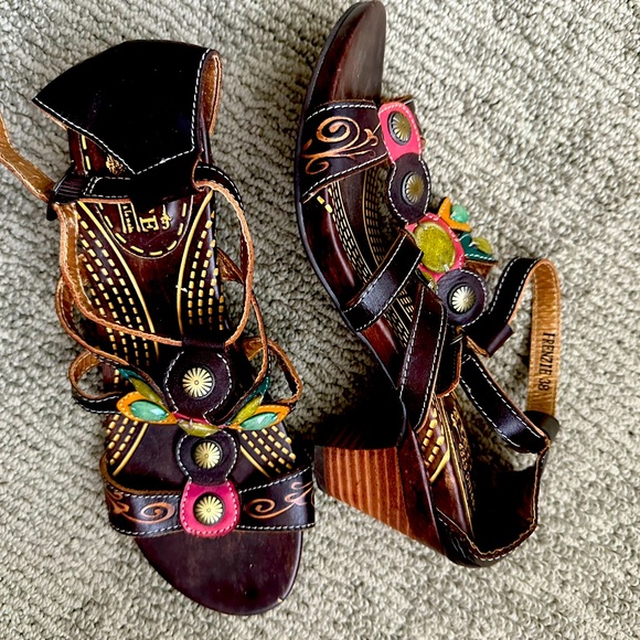 L'ATISTE Shoes - Multi color sandals